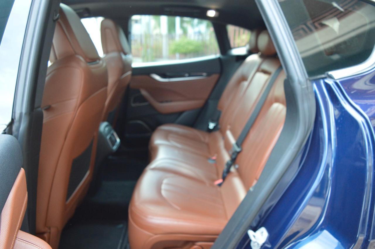 Maserati Levante V6 Diesel 275 CV AWD Granlusso