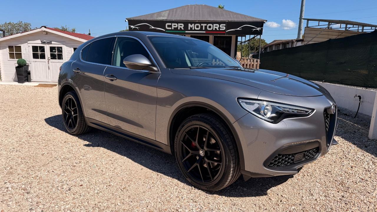Alfa Romeo Stelvio 2.0 Turbo 280 CV AT8 Q4 First Edition