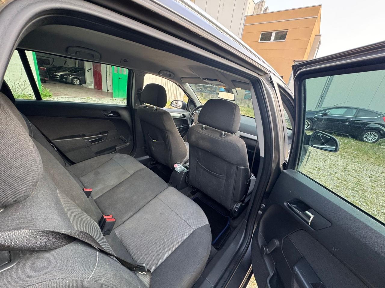 Opel Astra 1.6 16V GPL-TECH Station Wagon Edition