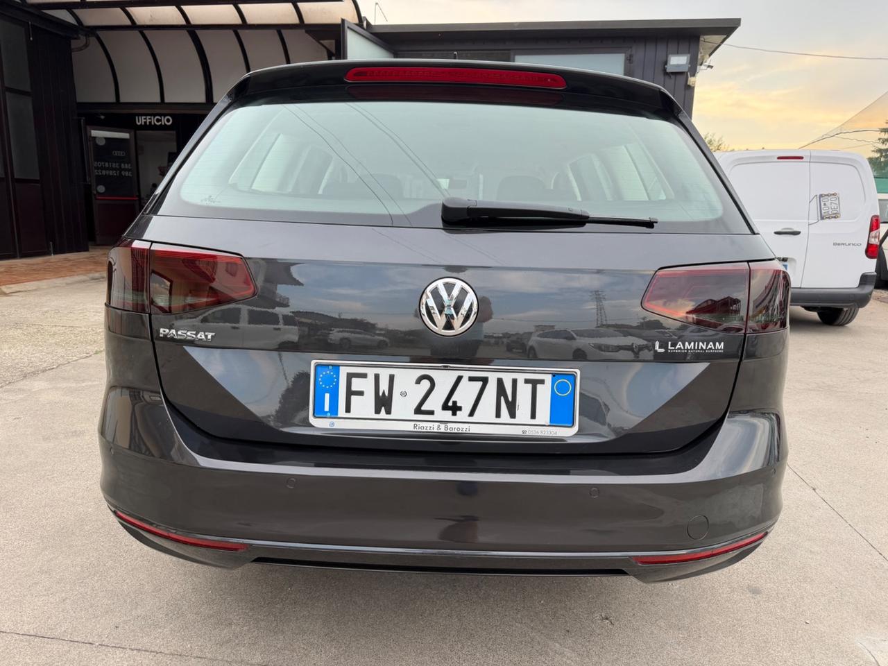 Volkswagen Passat Variant 2.0 TDI DSG Business BlueMotion Tech