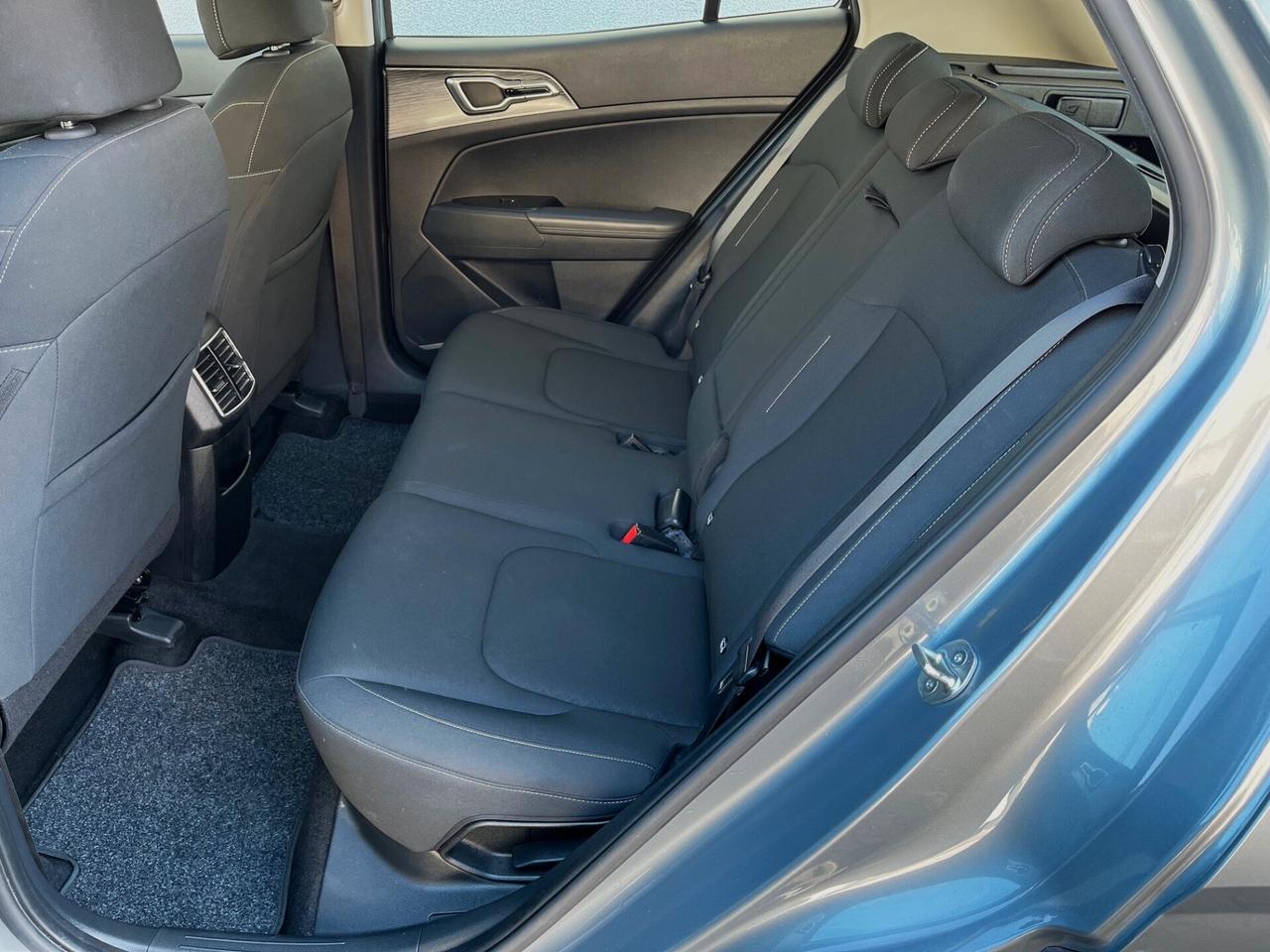 Kia Sportage 1.6 CRDi MHEV DCT Business (Mild Hybrid)