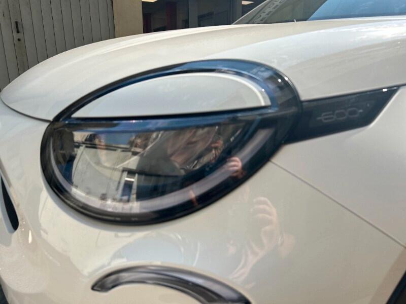 FIAT 600 (2023-->) 600 Hybrid 110 CV DCT MHEV S...