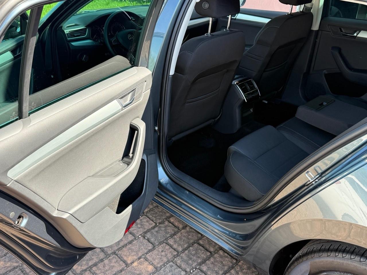 Skoda Superb 2.0 TDI 150 CV SCR 4x4 TG UFFICIALI