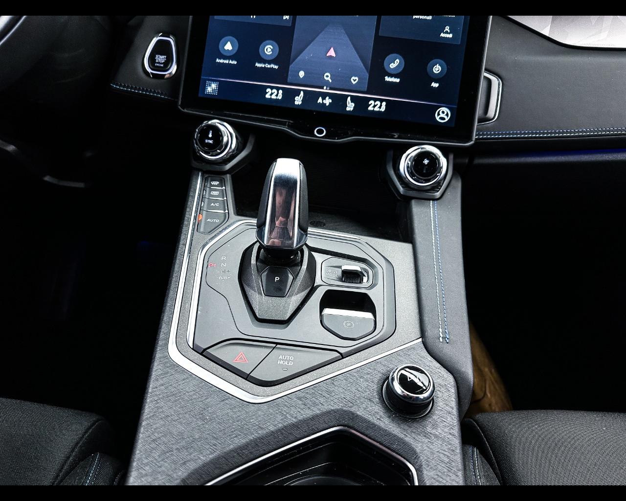 LYNK&CO 01 - 01 PHEV