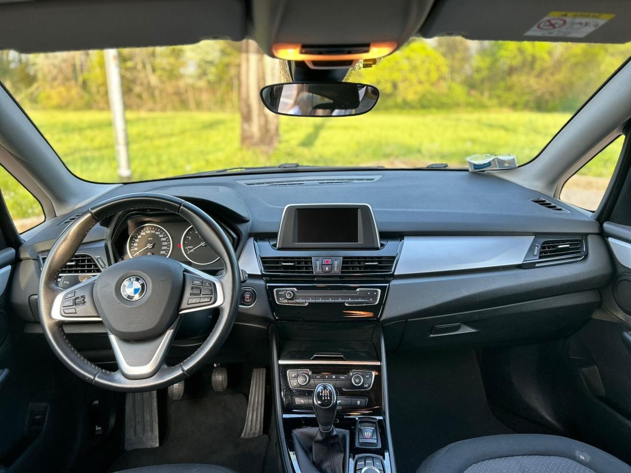 BMW 216d Active Tourer Navi Sensori Cruise Euro6 OK Neopatentati