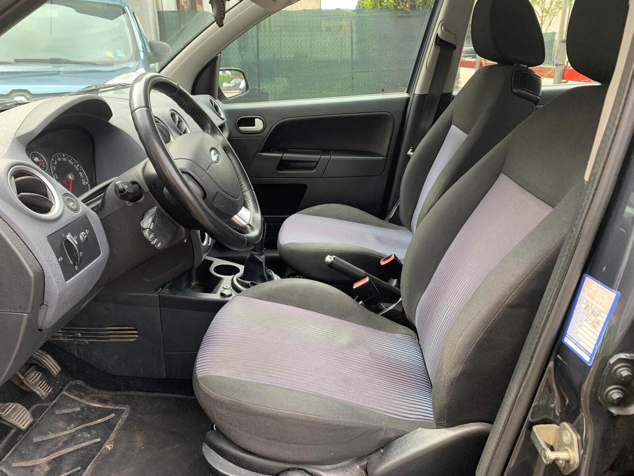 Ford Fusion 1.4 16V aut. 5p.