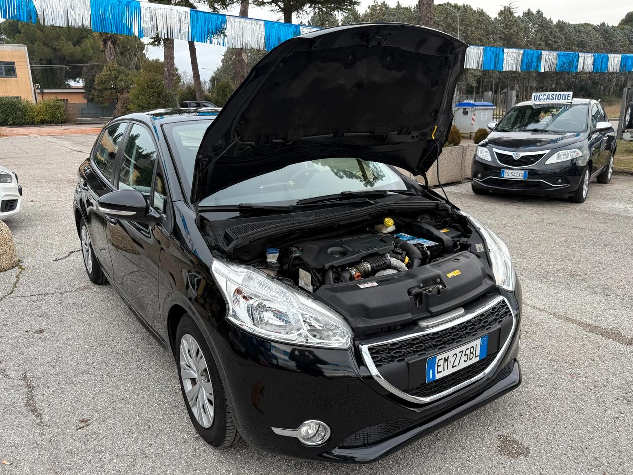 " UNA CHICCA " Peugeot 208 1.6 e-HDi 92 CV Allure