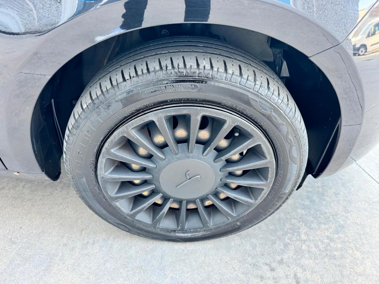 Ypsilon 1.0 FireFly 5 porte S&S Hybrid Silver