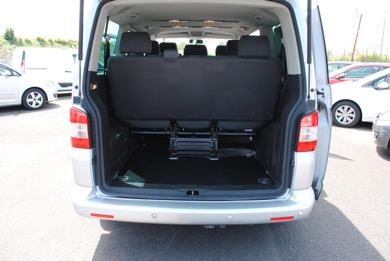 Volkswagen Transporter Caravelle 2.5 TDI/130CV PL 8 POSTI/TAGL. VW
