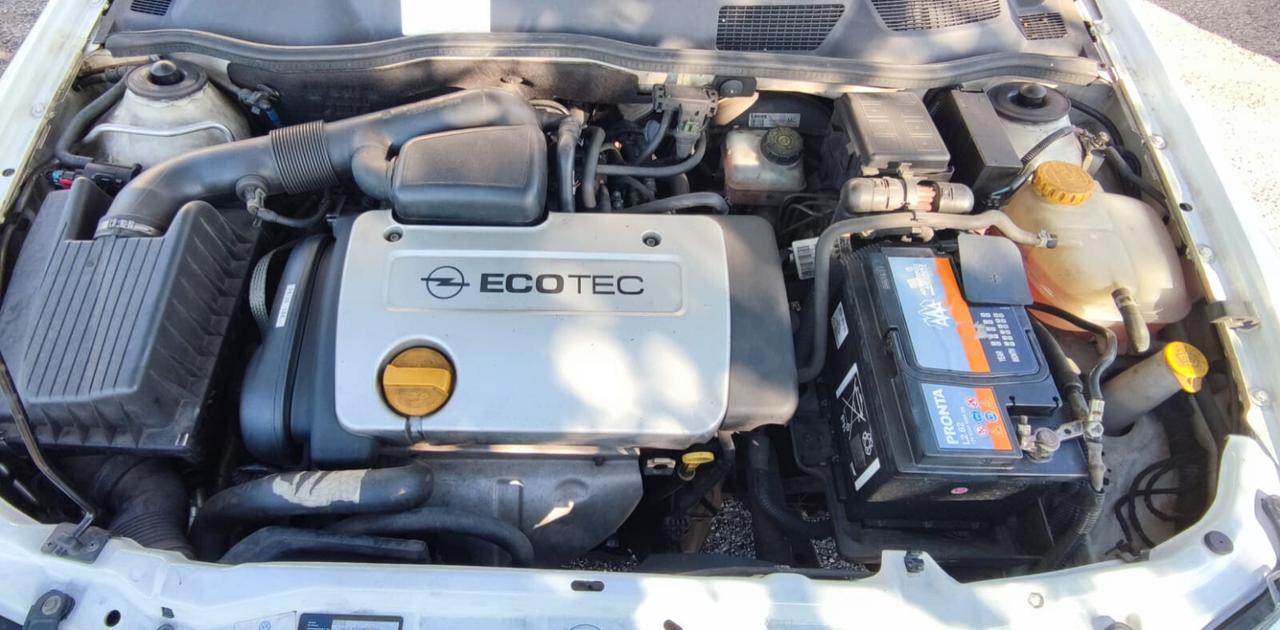 Opel Astra 1.4i 16V cat 5 porte Club