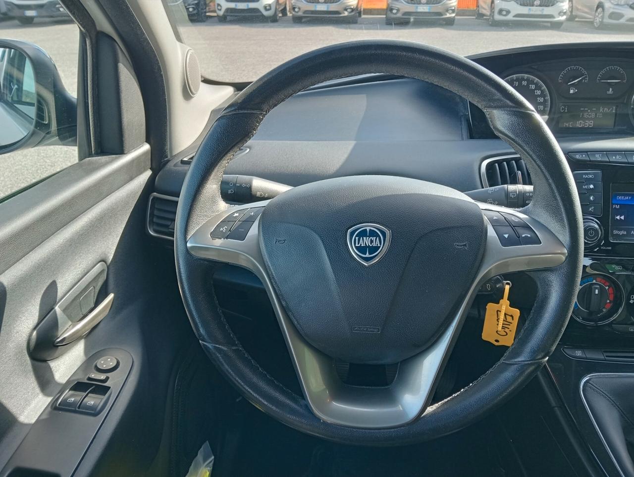 Lancia Ypsilon 1.2 69 CV 5 porte Gold 5 posti