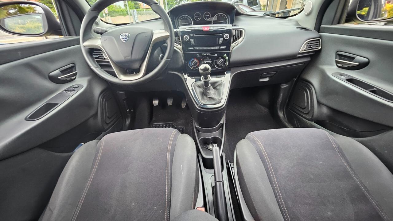 Lancia Ypsilon 1.2 69 CV 5 porte GPL Ecochic Gold