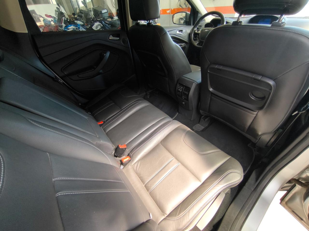 FORD KUGA 2,0 TDCI 4X4- TITANIUM-CAMBIO AUTOMATICO