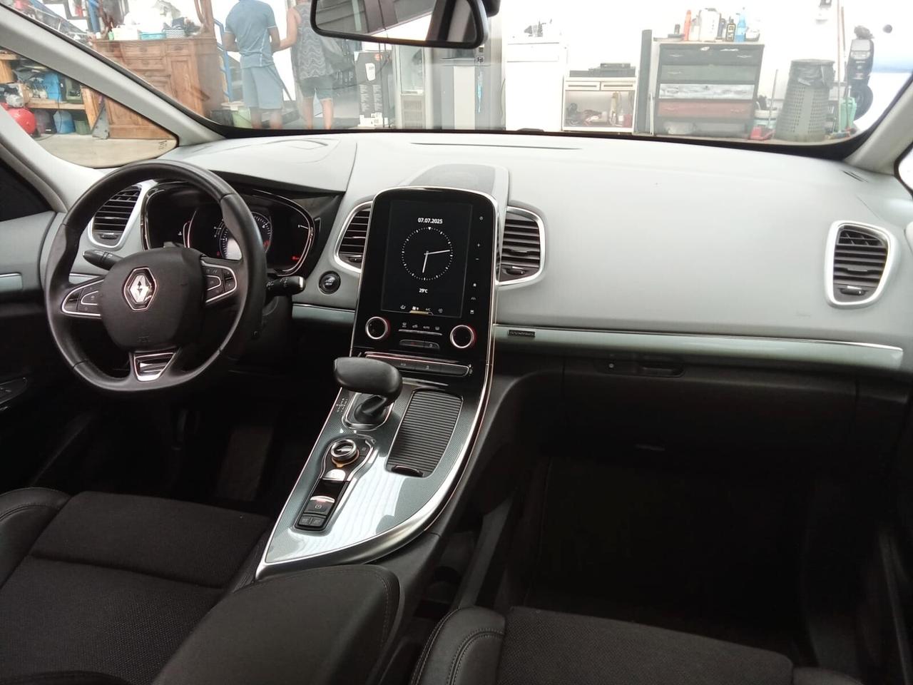 Renault Espace dCi 160CV EDC Energy Initiale Paris 4Control