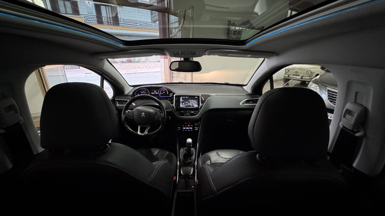Peugeot 2008 1.6 e-HDi 115 CV Allure Panoramico