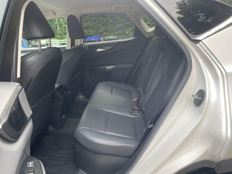 Lexus NX NX 350 Hybrid 4WD VENDUTA