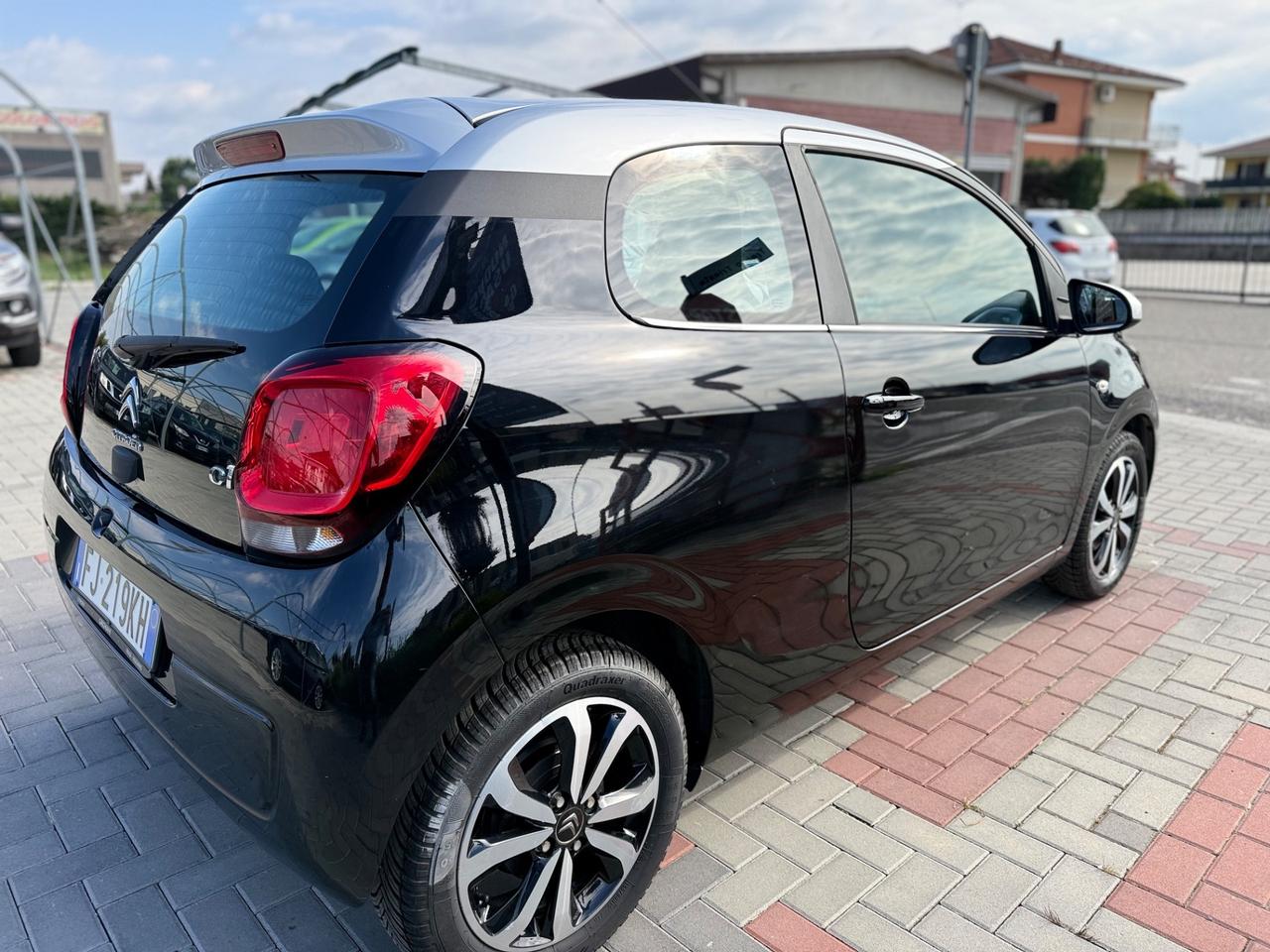 Citroen C1 PureTech 82 3 porte Shine