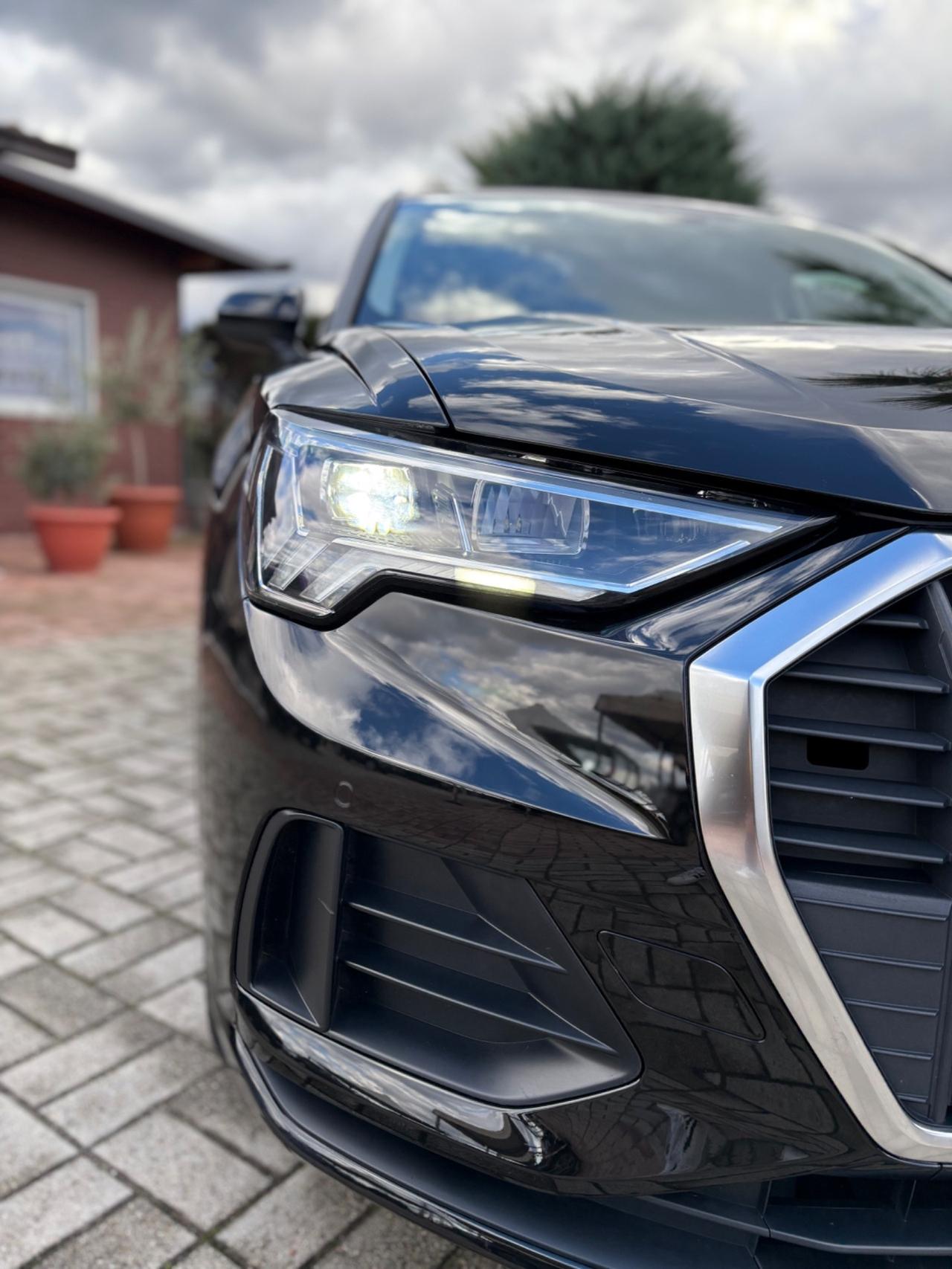 Audi Q3 35 TDI S tronic Business Advanced