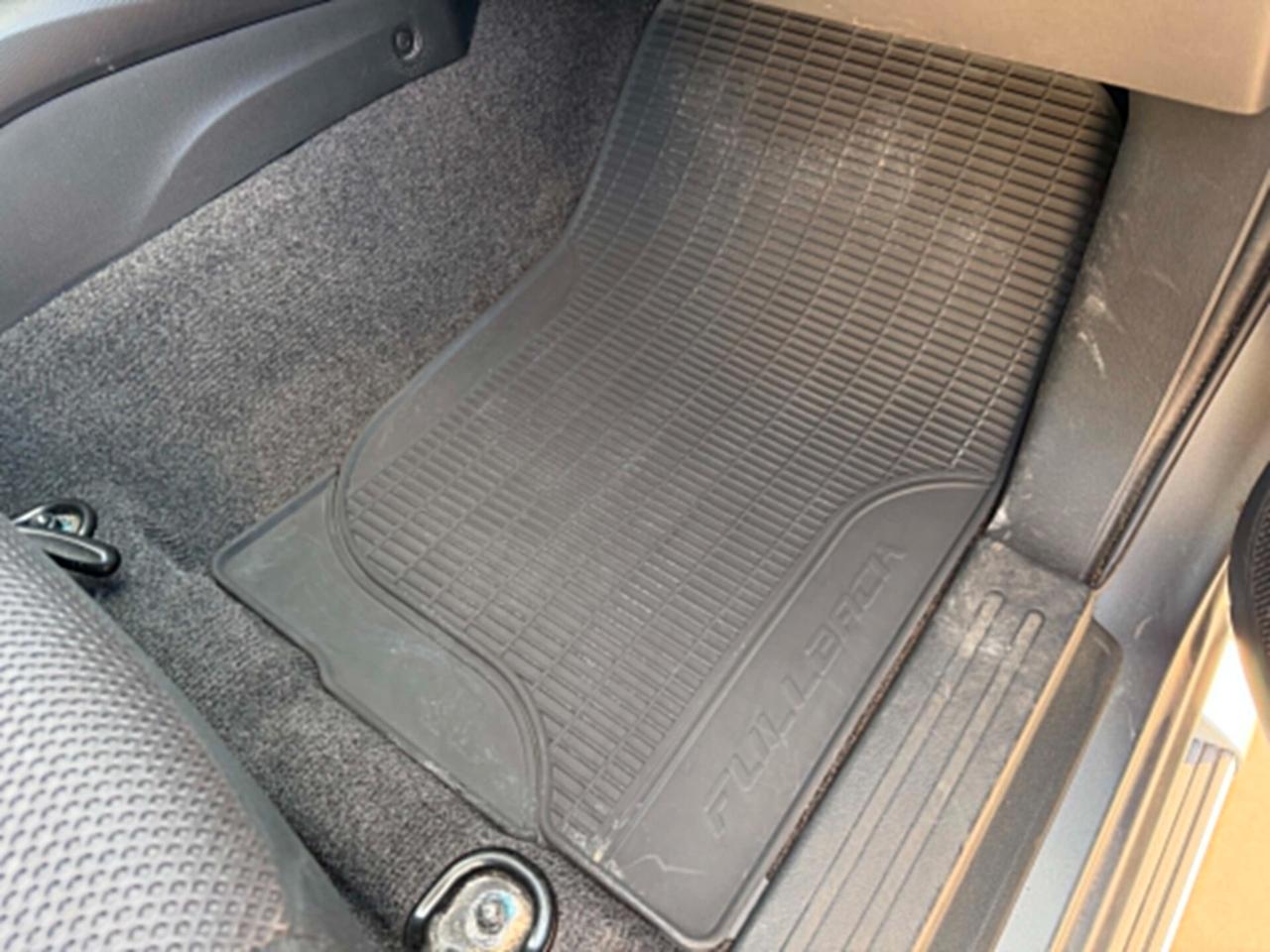 Mitsubishi L200 2.4 DI-D/154CV Club Cab Invite Plus