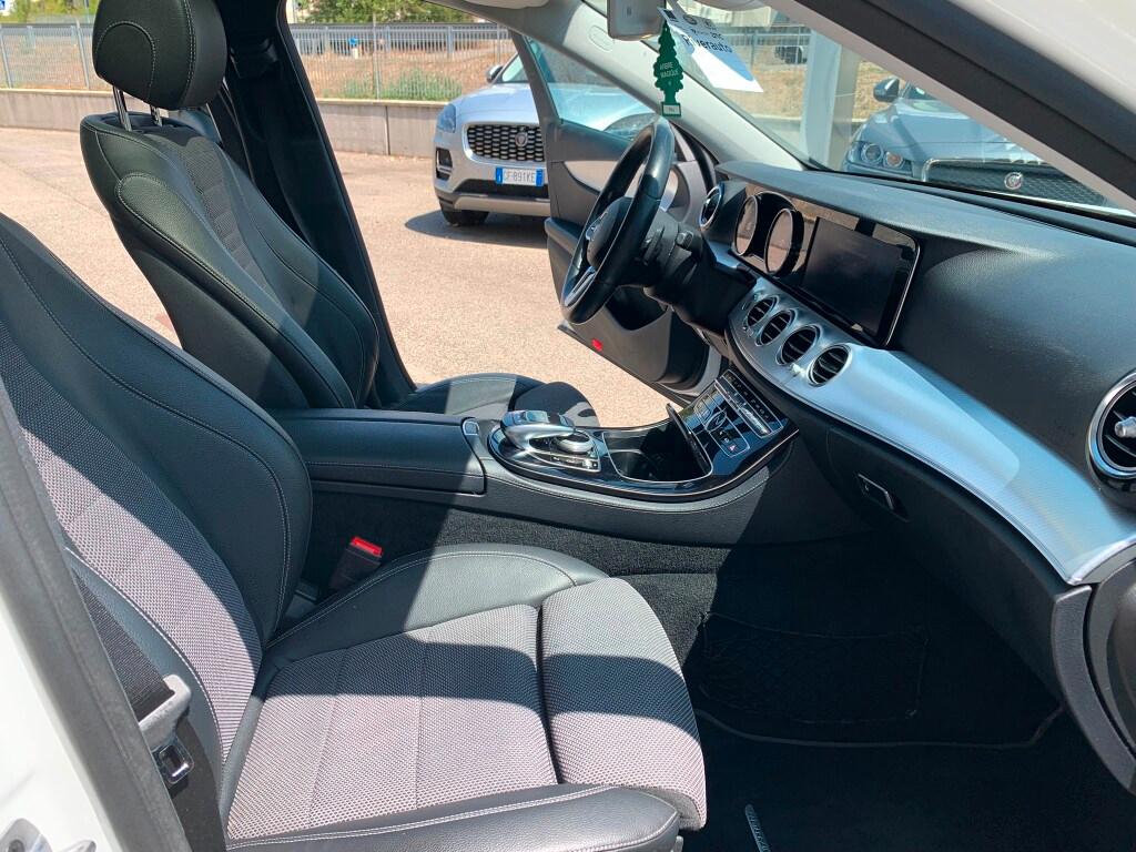 MERCEDES Classe E (W/S213) E 220 d S.W. 4Mati...