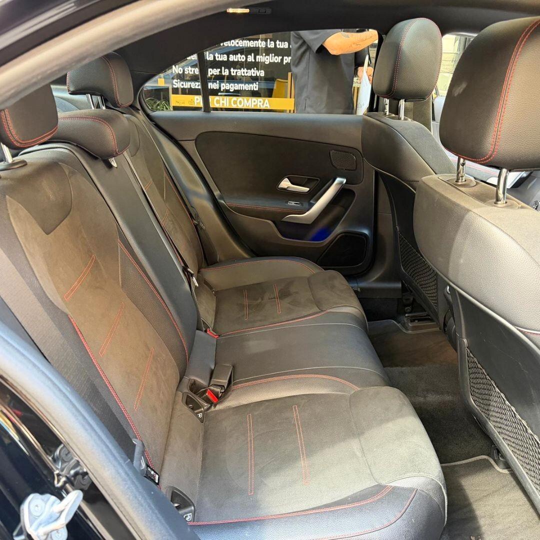 Mercedes Classe A 180 d Aut - 116CV