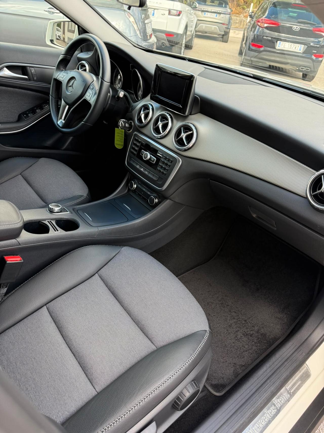 Mercedes-benz GLA 200 CDI Automatic Premium