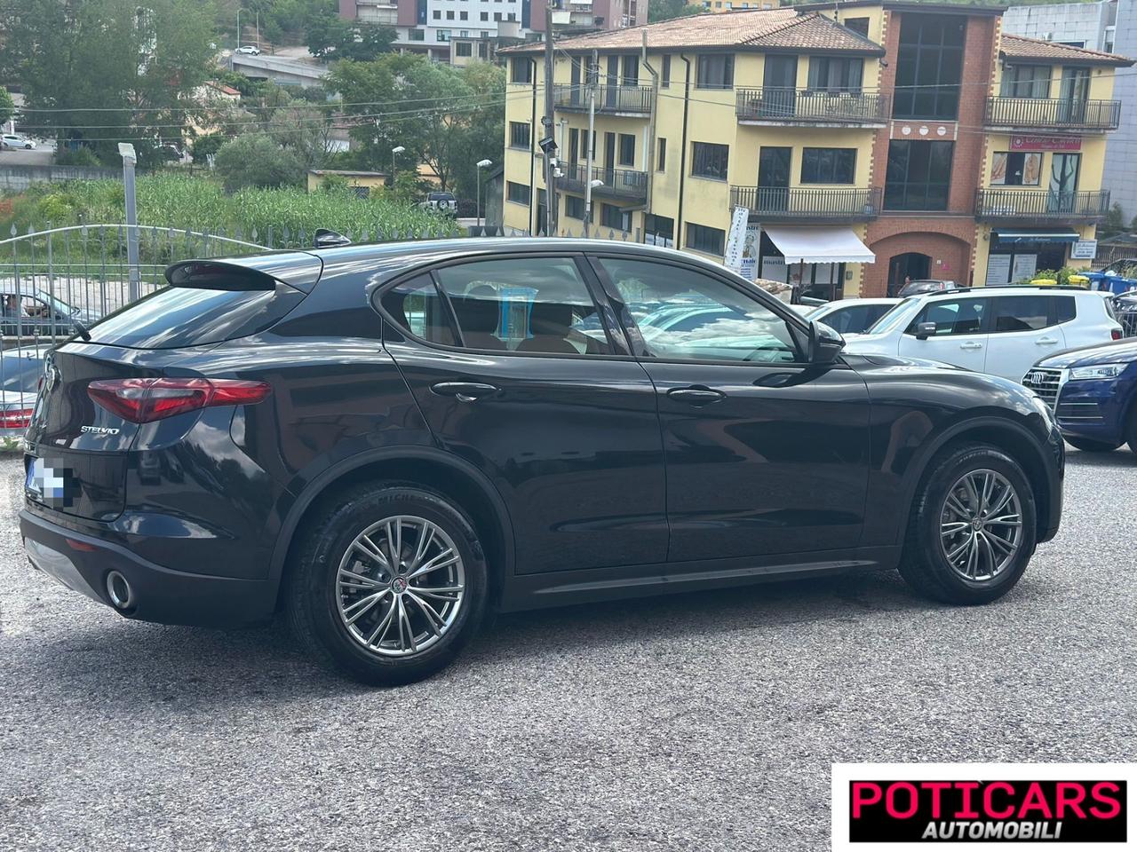 Alfa Romeo Stelvio 2.2 Turbodiesel 160 CV AT8 RWD Business