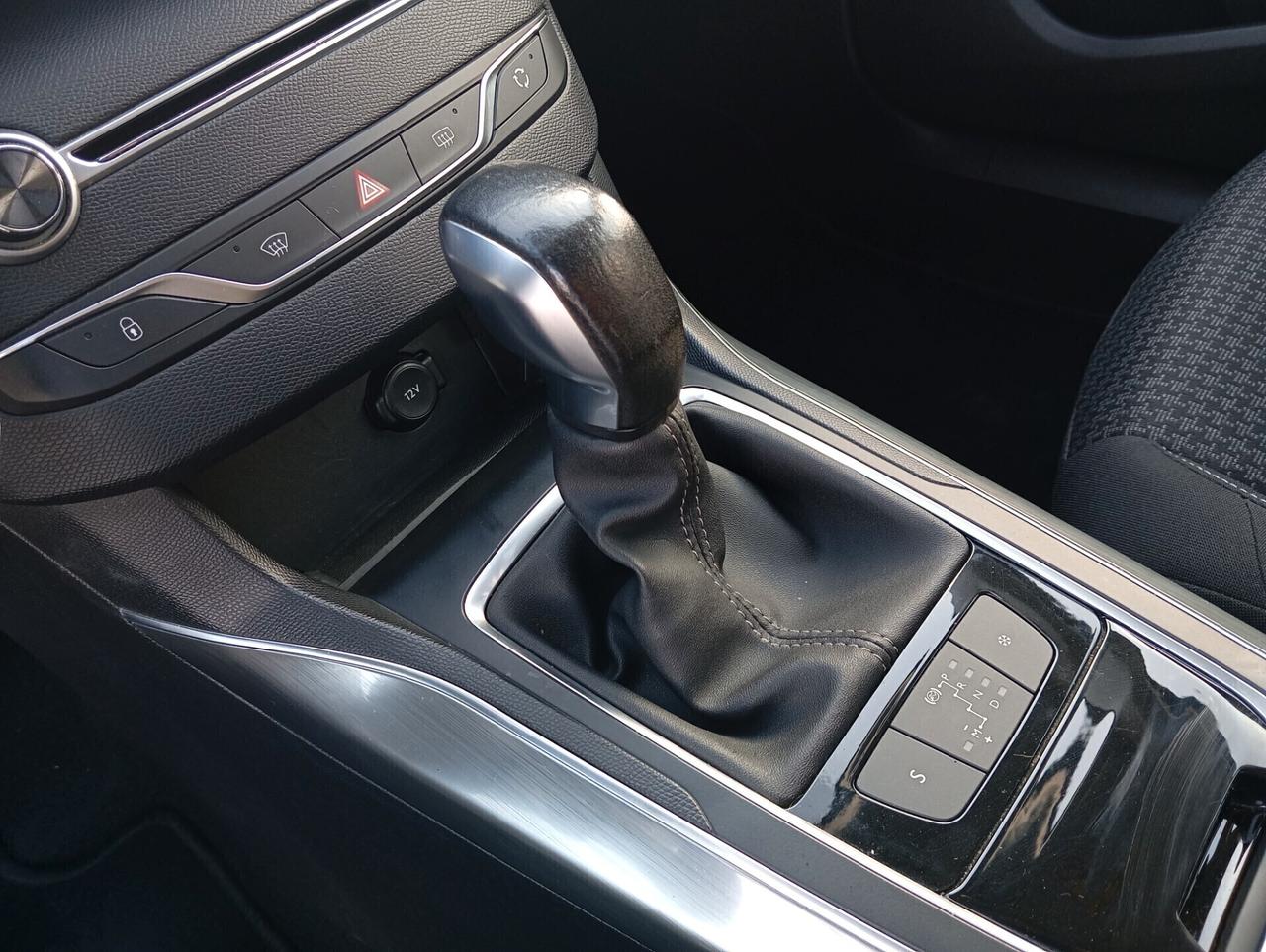 Peugeot 308 BlueHDi 130 S W AUTOMATICA NAVI E 249