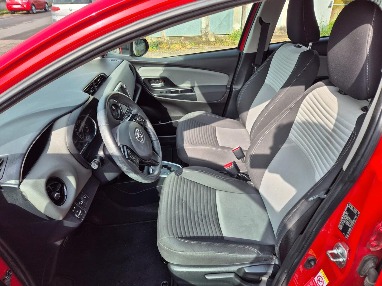 Toyota Yaris 1.5 Hybrid 5 porte Active