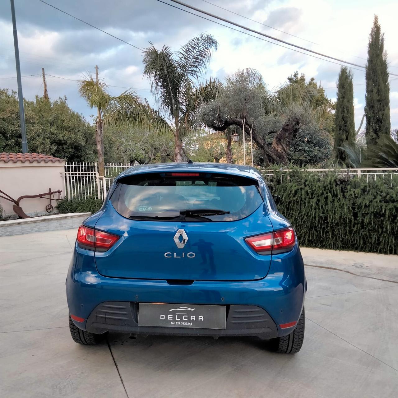 Renault Clio dCi 8V 90 CV EDC 5 porte Moschino Zen