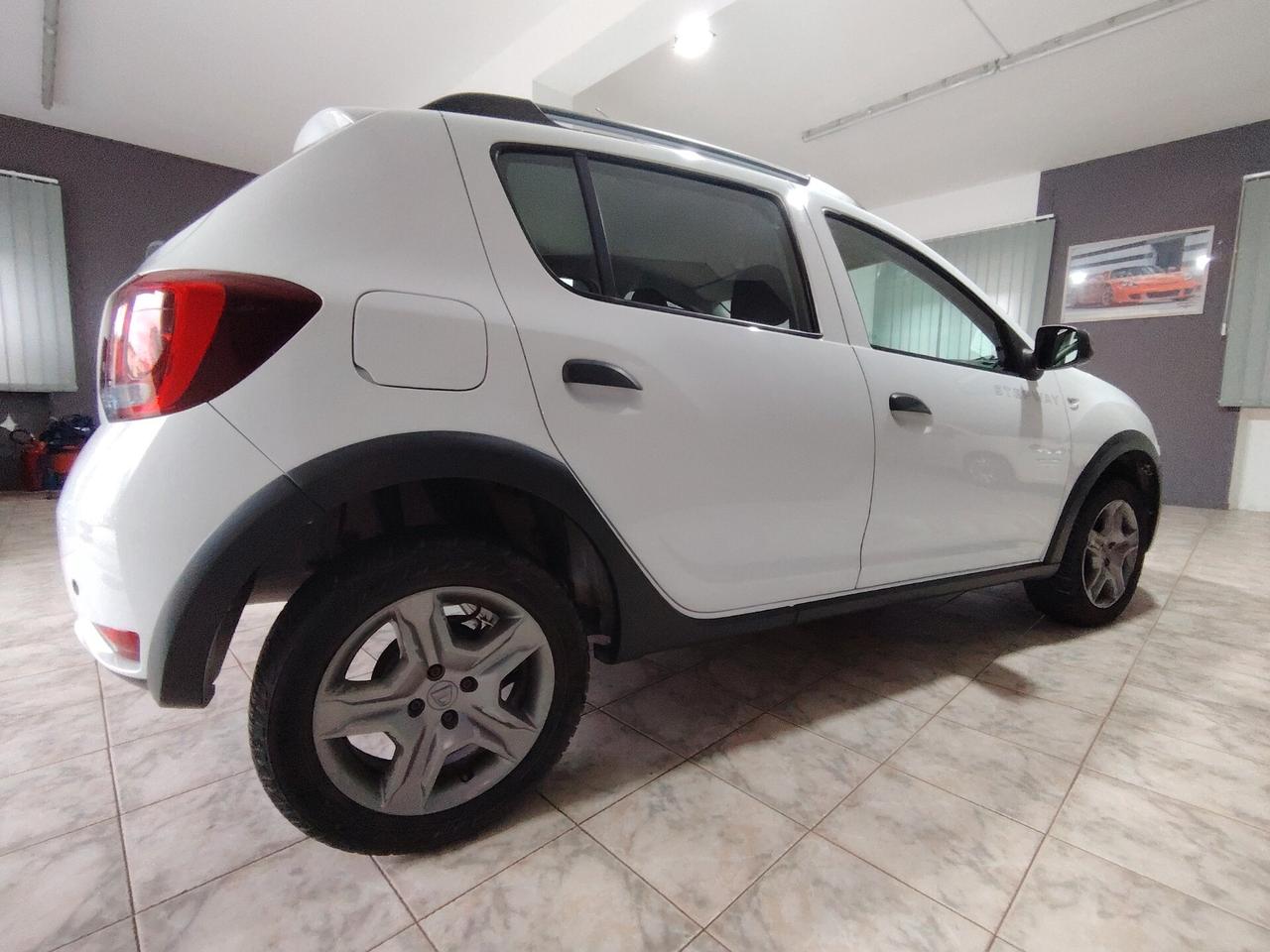 Dacia Sandero 0.9 TCe 12V TurboGPL 90CV Start&Stop Lauréate