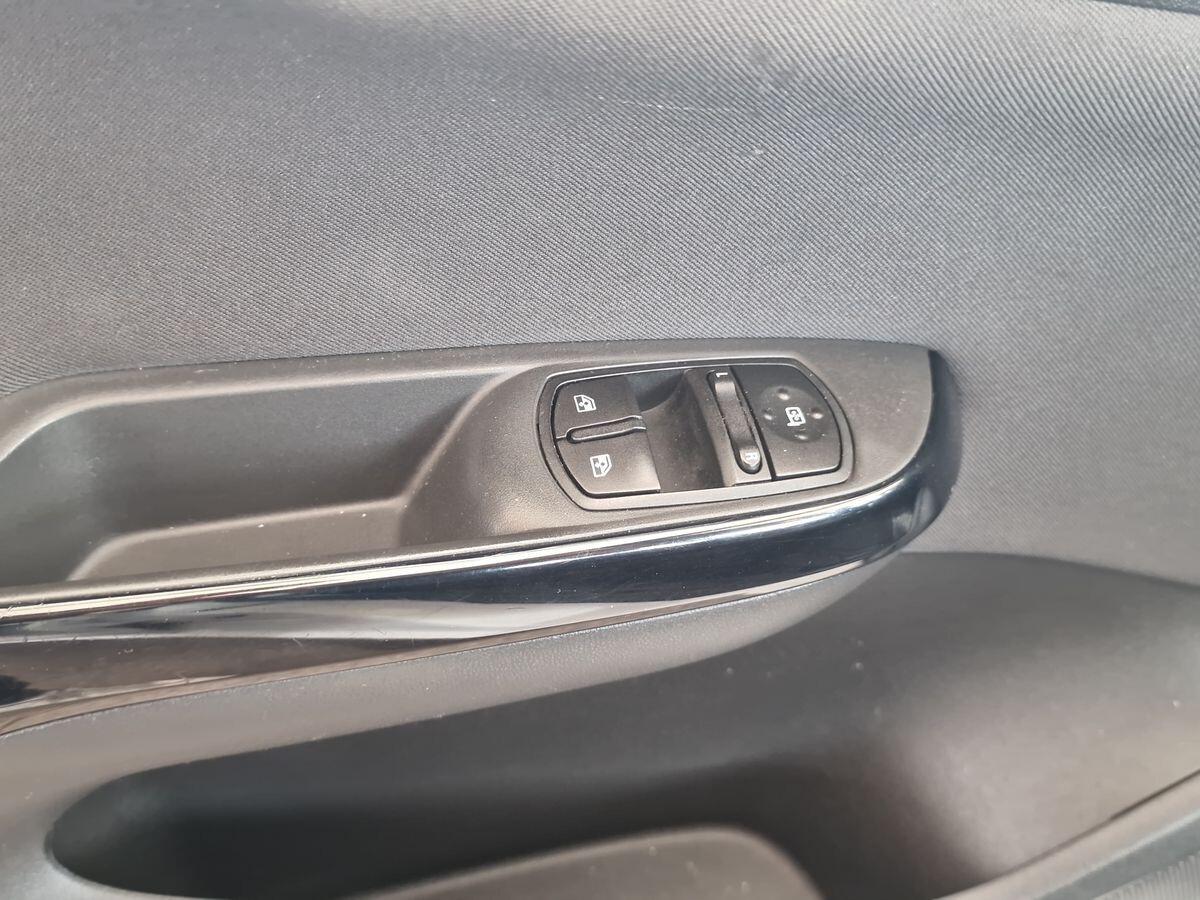 OPEL CORSA 1.3 COSMO