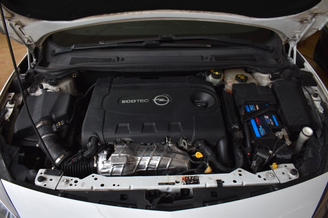 Opel Astra GTC 2.0 Cdti Cosmo S