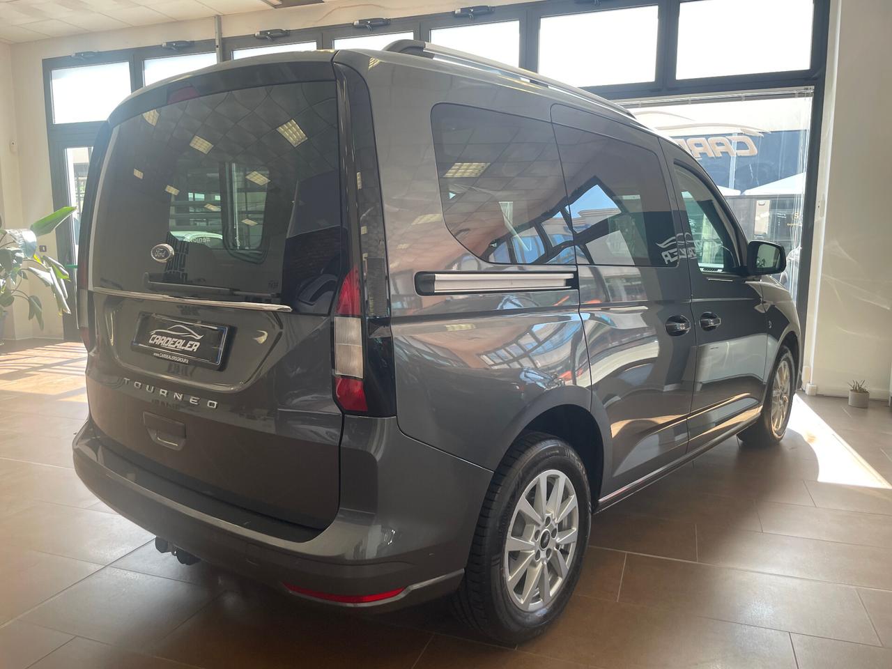 Ford Tourneo Connect 2.0 EcoBlue 122 CV Powershift Titanium