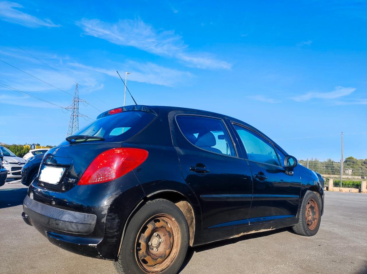 Peugeot 207 1.4 HDi 70CV 5p. ONE Line