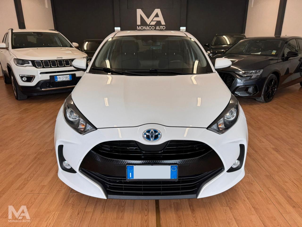 Toyota Yaris 1.5 90cv Hybrid Business 2021