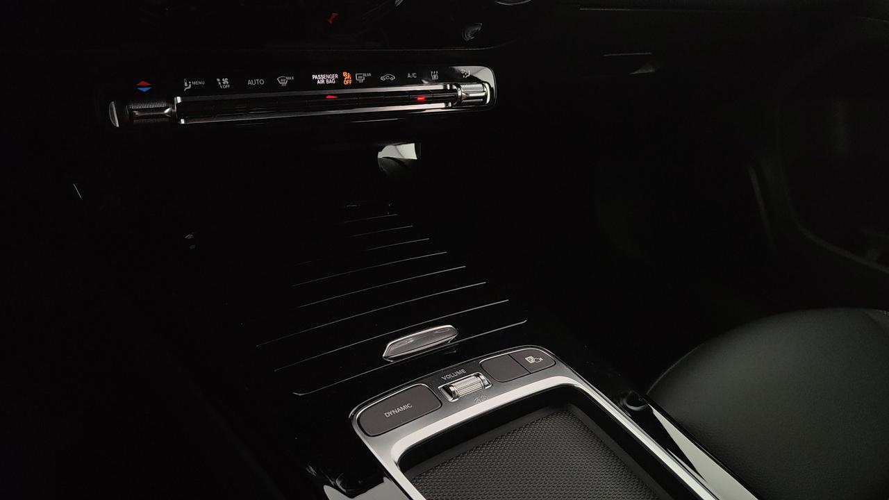 Mercedes-Benz A 250 e phev Progressive Advanced auto