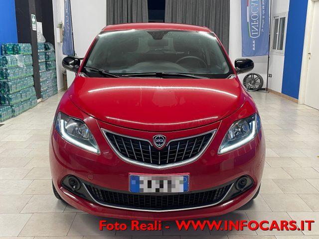 LANCIA Ypsilon 1.0 FireFly 5 porte S&S Hybrid Silver