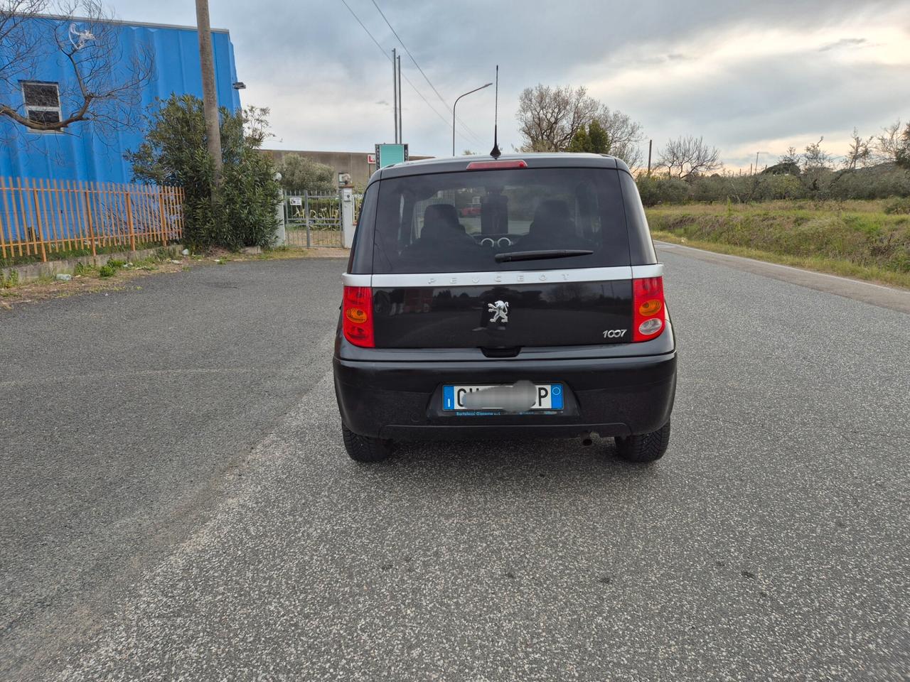 Peugeot 1007 1.4 Happy