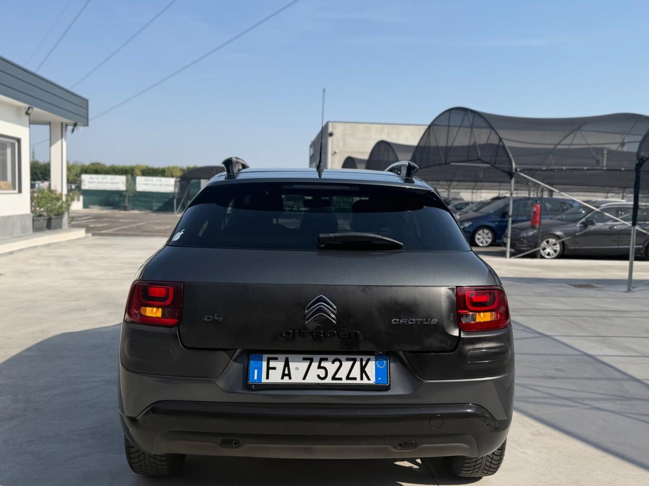 Citroen C4 Cactus BlueHDi 100 Shine