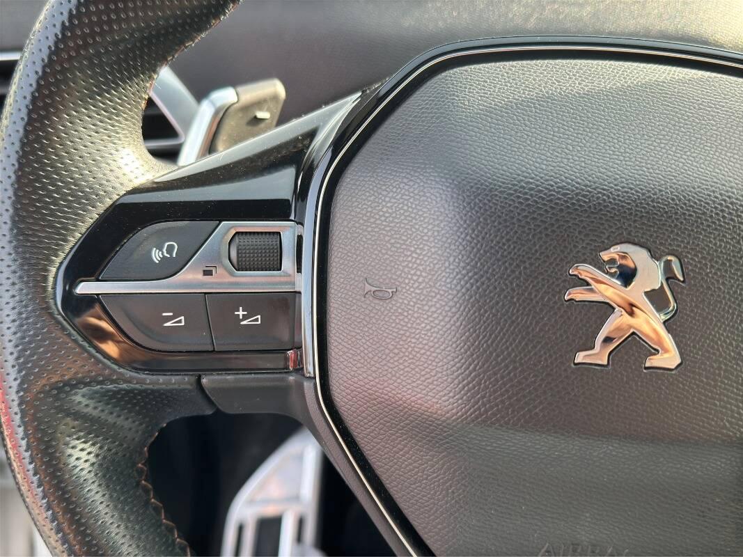 Peugeot 3008 II 1.6 Hybrid phev GT Pack 300cv con Tetto Apribile