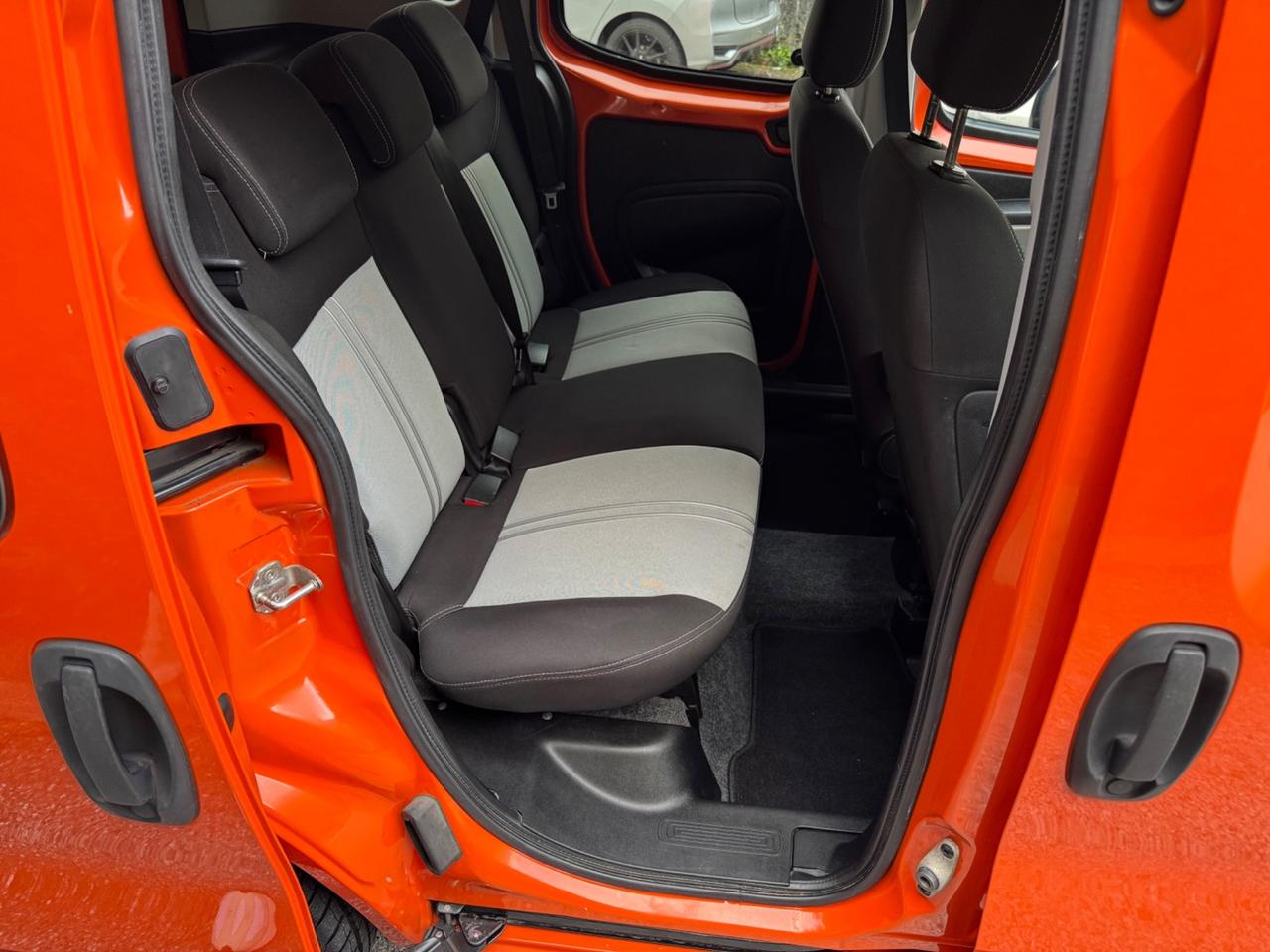 Fiat Qubo 1.3 MJT 75 CV Trekking