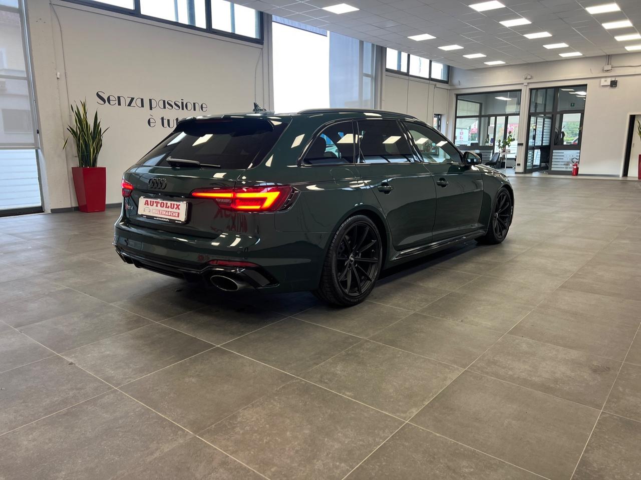 Audi A4 RS 4 Avant 2.9 TFSI quattro tiptronic