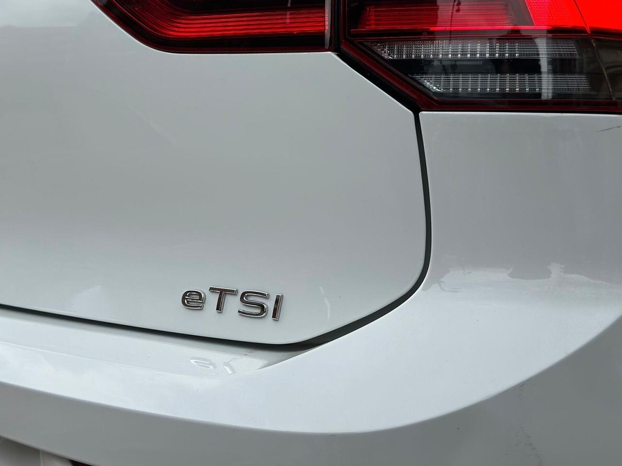 Volkswagen Golf 1.0 eTSI EVO DSG Life