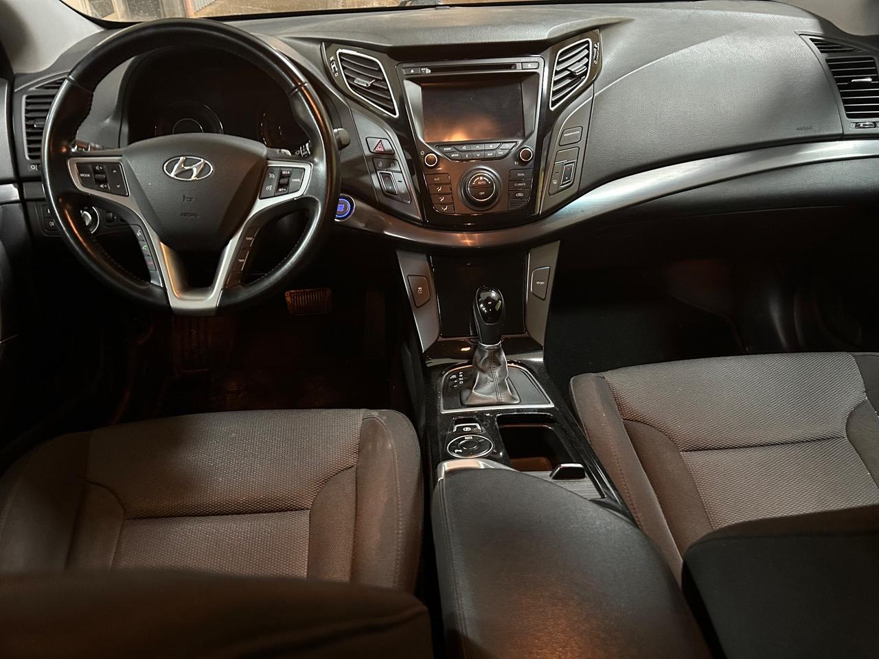 HYUNDAI i40 Wagon 1.7 CRDi 136CV Aut. Style - 2013