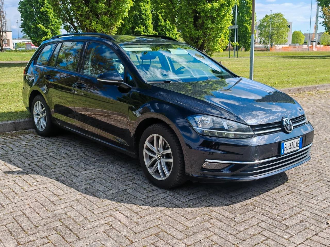 Volkswagen Golf Variant 1.6 TDI 115 CV DSG Executive BlueMotion Tech.