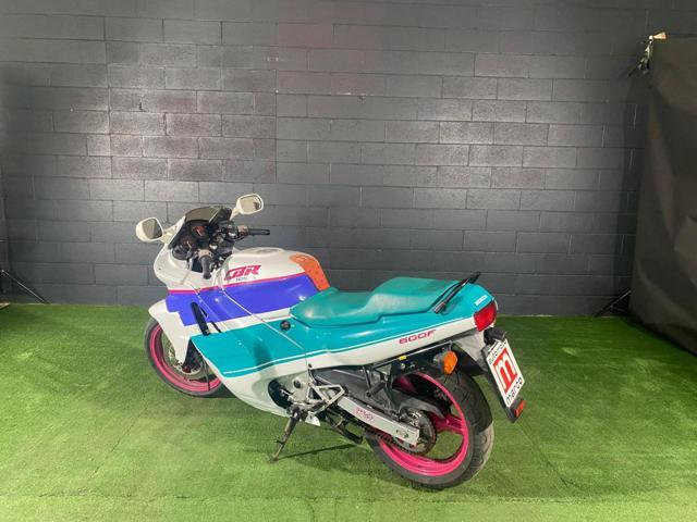 HONDA CBR 600 F "DA RESTAURARE"