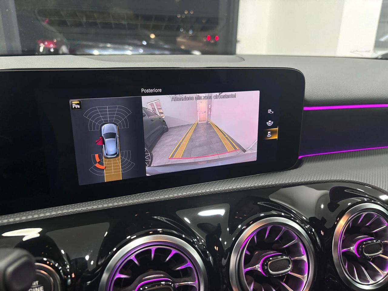 MERCEDES-BENZ A200D PREMIUM AMG NIGHT-NAVI-LED