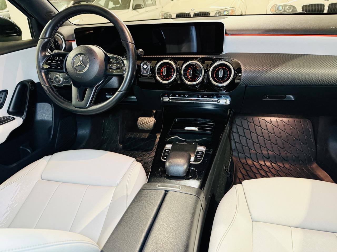 Mercedes-benz A 180 AUTOMATIC Special Edition*