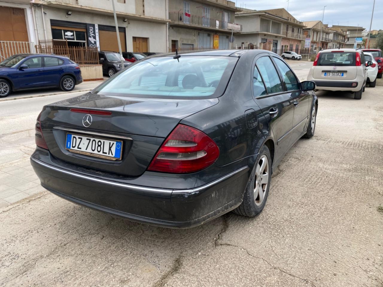 Mercedes-benz E 220 CDI cat Elegance